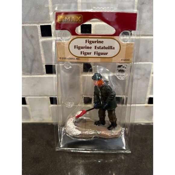 LEMAX CHRISTMAS VILLAGE CLEARING A PATH - ITEM # 52049 NIP - Picture 1 of 2